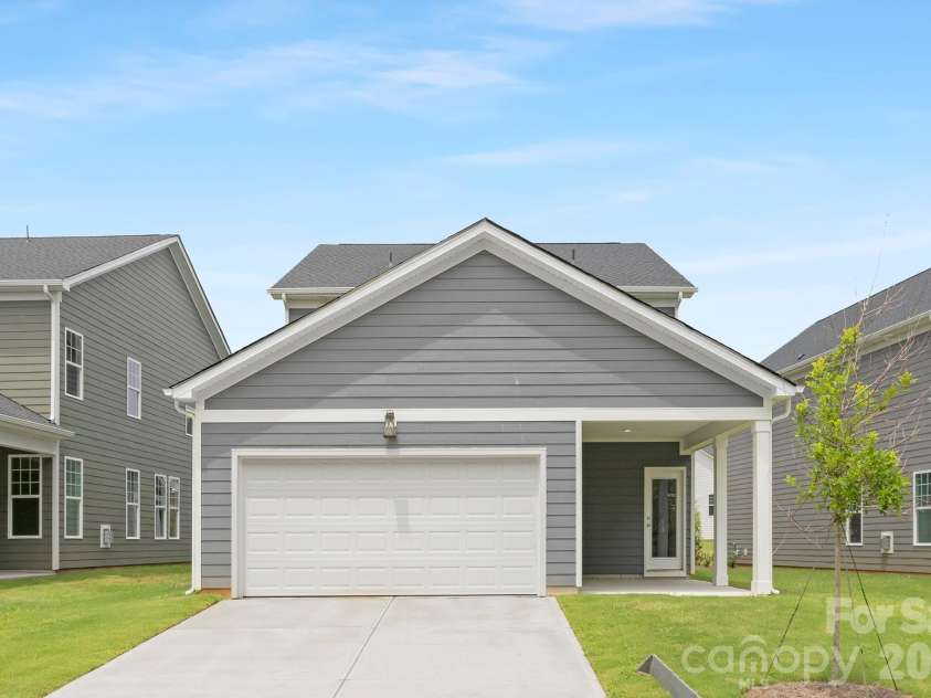 9605 Pointer Road, Huntersville, NC 28078.  MLS# CAR4205869, YatesRealty ID 50430. Photos are representational