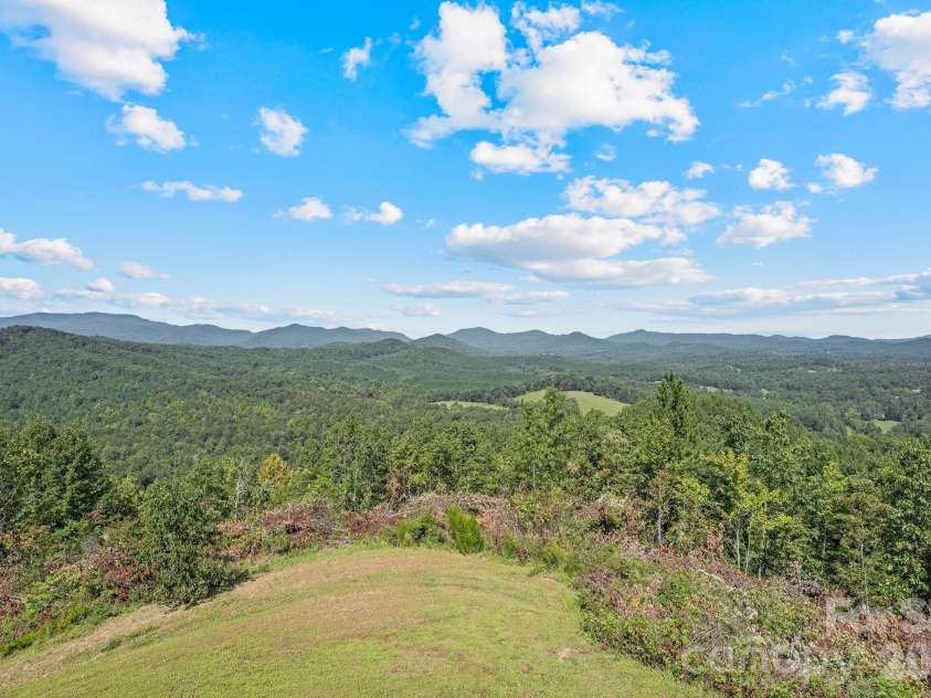 84 Mountain Top Drive, Marion, NC 28752.  MLS# CAR4423201, YatesRealty ID 50431. 