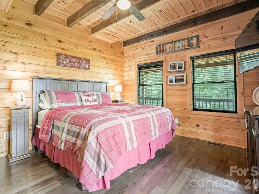 84 Mountain Top Drive, Marion, NC 28752.  MLS# CAR4423201, YatesRealty ID 50431. 