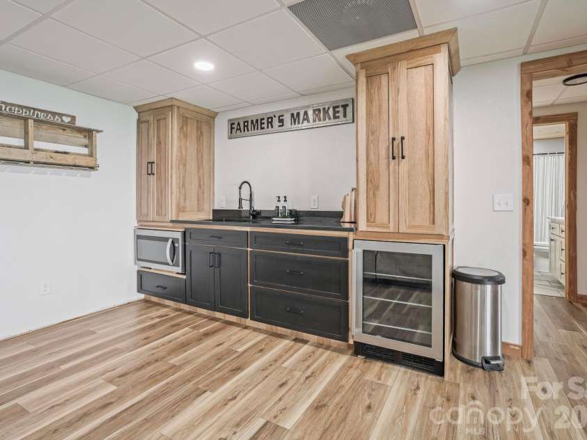 84 Mountain Top Drive, Marion, NC 28752.  MLS# CAR4423201, YatesRealty ID 50431. 