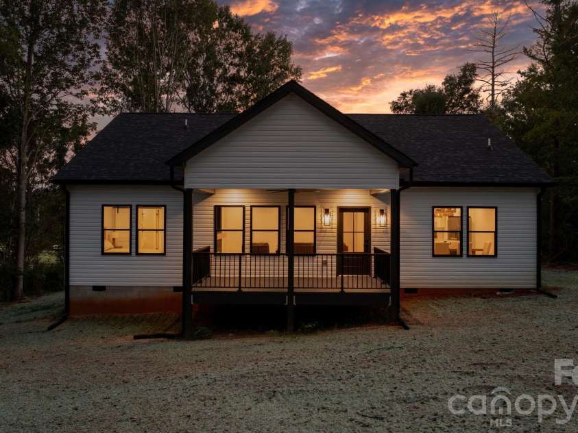 718 1st Street, Newton, NC 28658.  MLS# CAR4421430, YatesRealty ID 50432. 