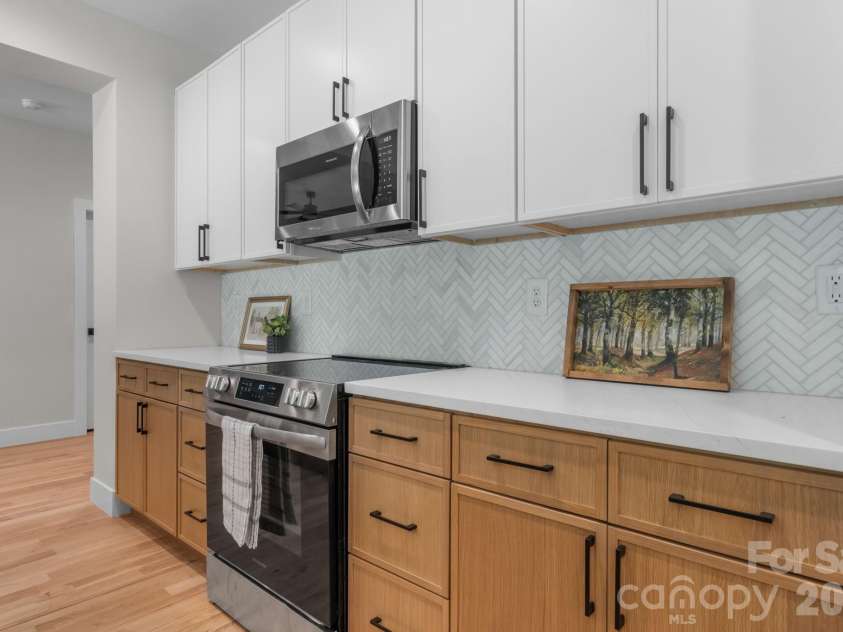 718 1st Street, Newton, NC 28658.  MLS# CAR4421430, YatesRealty ID 50432. 