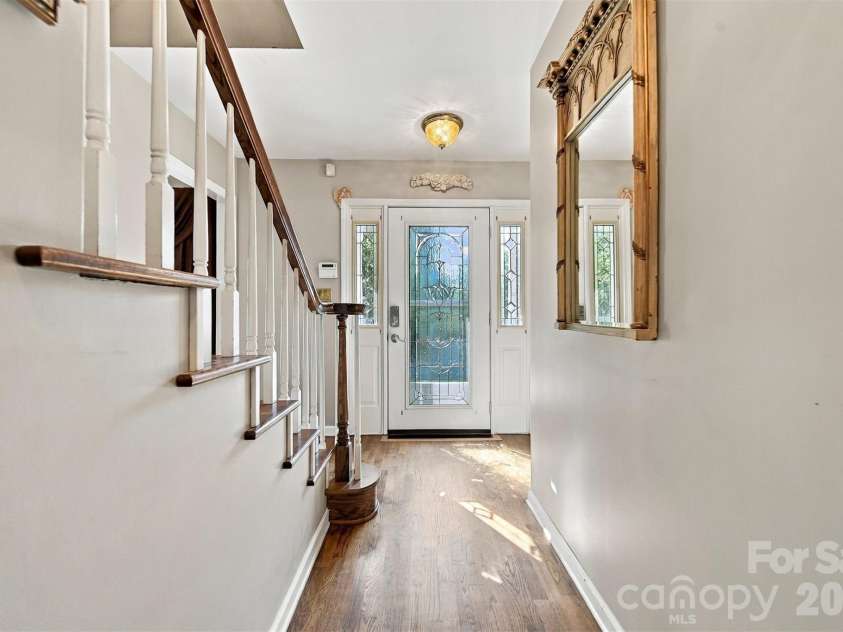 4131 Wandering Lane, Hickory, NC 28601.  MLS# CAR4423823, YatesRealty ID 50435. 