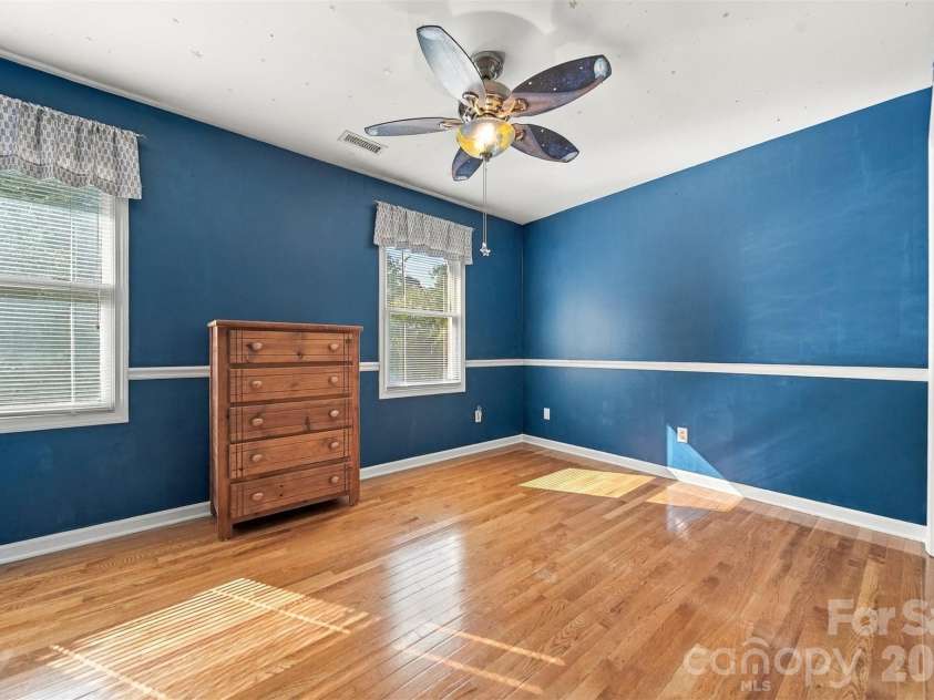 4131 Wandering Lane, Hickory, NC 28601.  MLS# CAR4423823, YatesRealty ID 50435. 