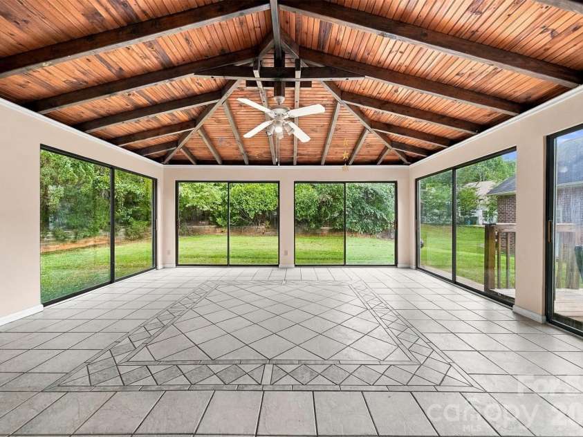 4131 Wandering Lane, Hickory, NC 28601.  MLS# CAR4423823, YatesRealty ID 50435. 