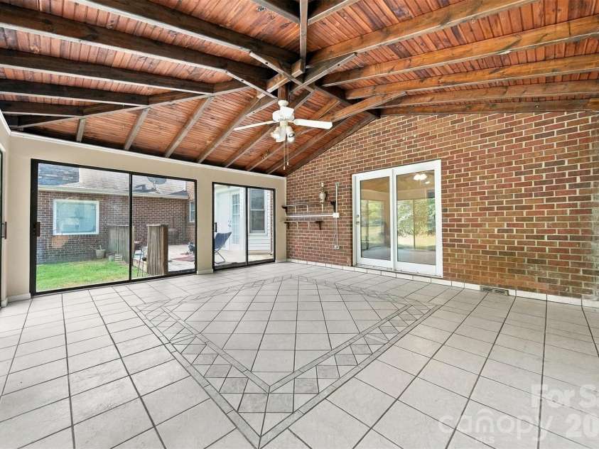 4131 Wandering Lane, Hickory, NC 28601.  MLS# CAR4423823, YatesRealty ID 50435. 