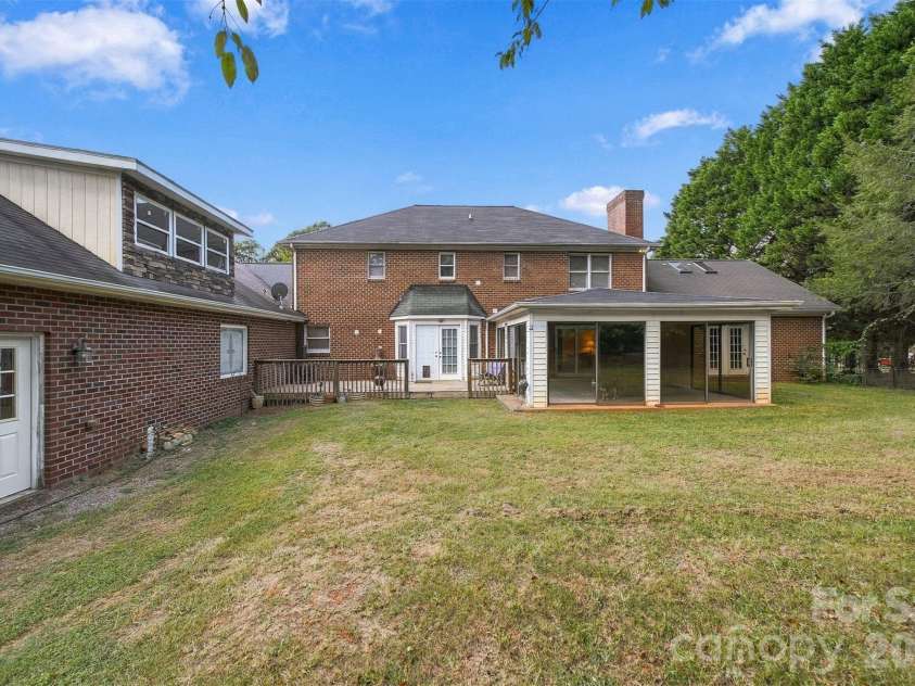 4131 Wandering Lane, Hickory, NC 28601.  MLS# CAR4423823, YatesRealty ID 50435. 