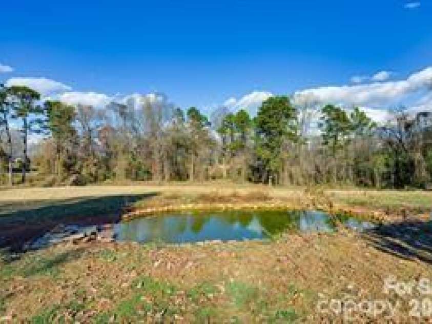 6362 Sherrills Ford Road, Catawba, NC 28609.  MLS# CAR4423898, YatesRealty ID 50436. 