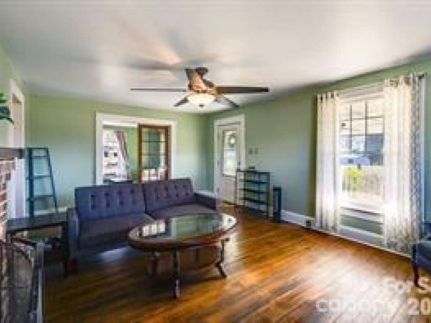 6362 Sherrills Ford Road, Catawba, NC 28609.  MLS# CAR4423898, YatesRealty ID 50436. 