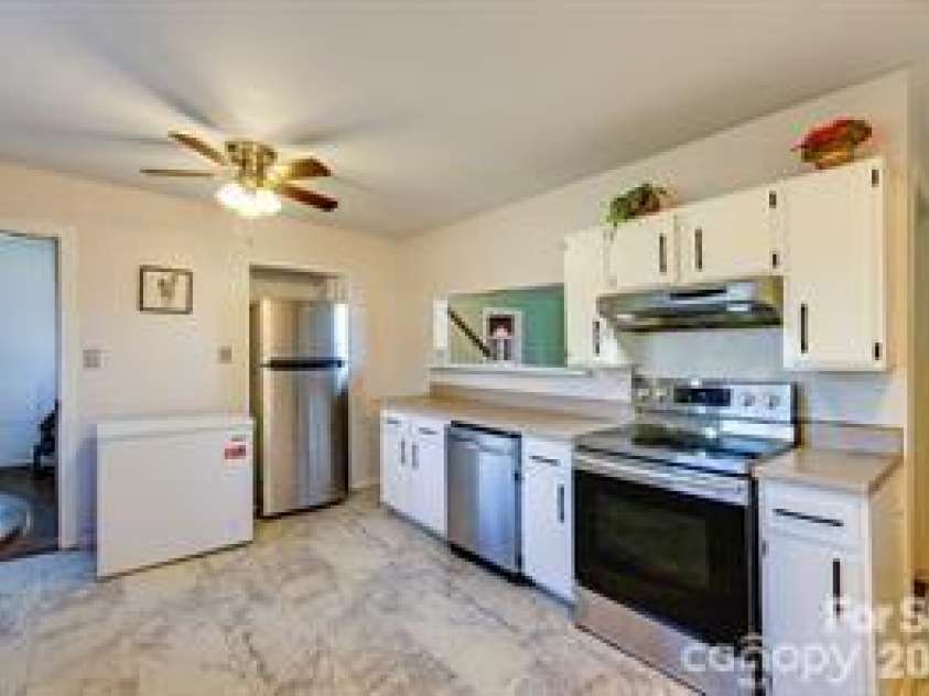 6362 Sherrills Ford Road, Catawba, NC 28609.  MLS# CAR4423898, YatesRealty ID 50436. 
