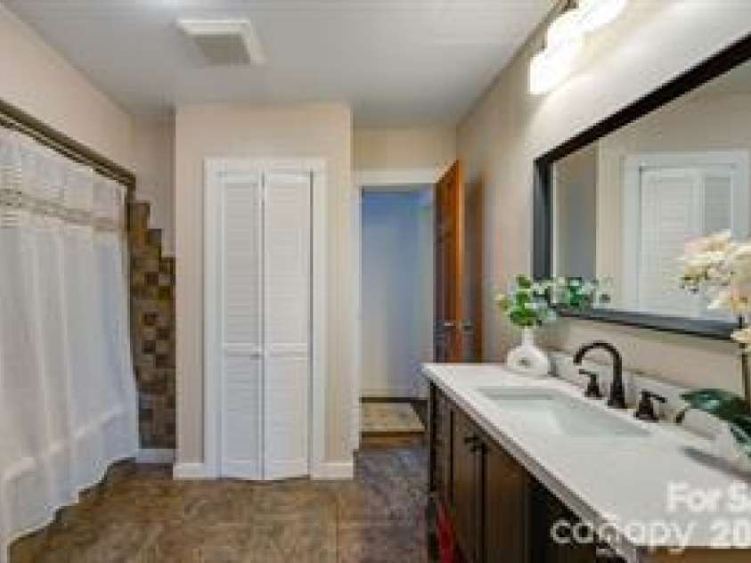 6362 Sherrills Ford Road, Catawba, NC 28609.  MLS# CAR4423898, YatesRealty ID 50436. 