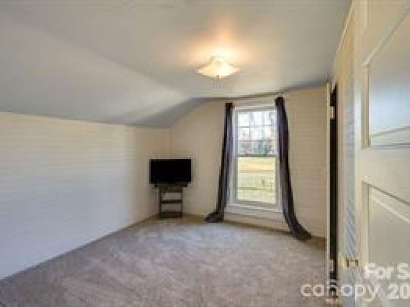 6362 Sherrills Ford Road, Catawba, NC 28609.  MLS# CAR4423898, YatesRealty ID 50436. 