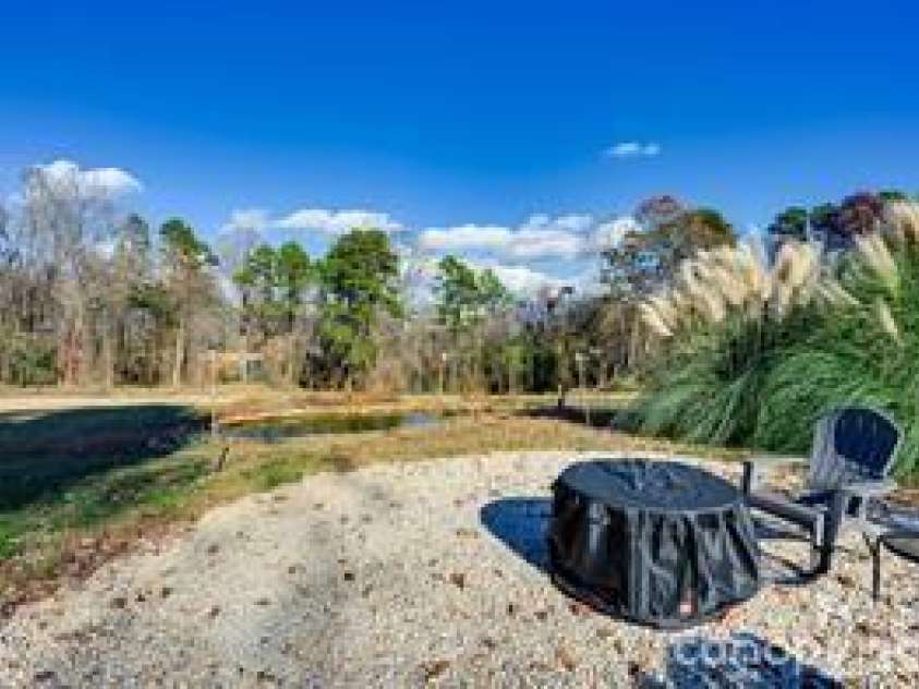 6362 Sherrills Ford Road, Catawba, NC 28609.  MLS# CAR4423898, YatesRealty ID 50436. 
