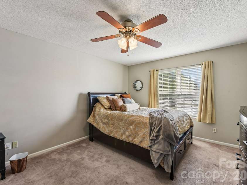 102 Brandywine Drive, Conover, NC 28613.  MLS# CAR4422540, YatesRealty ID 50438. 