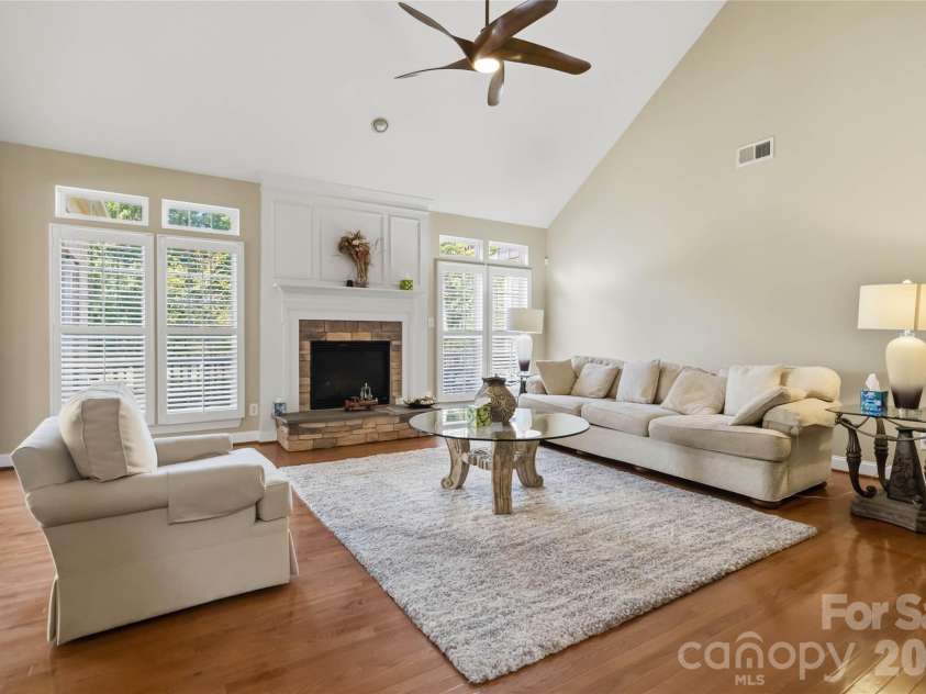 7607 Meadow Grove Drive, Waxhaw, NC 28173.  MLS# CAR4424010, YatesRealty ID 50439. 
