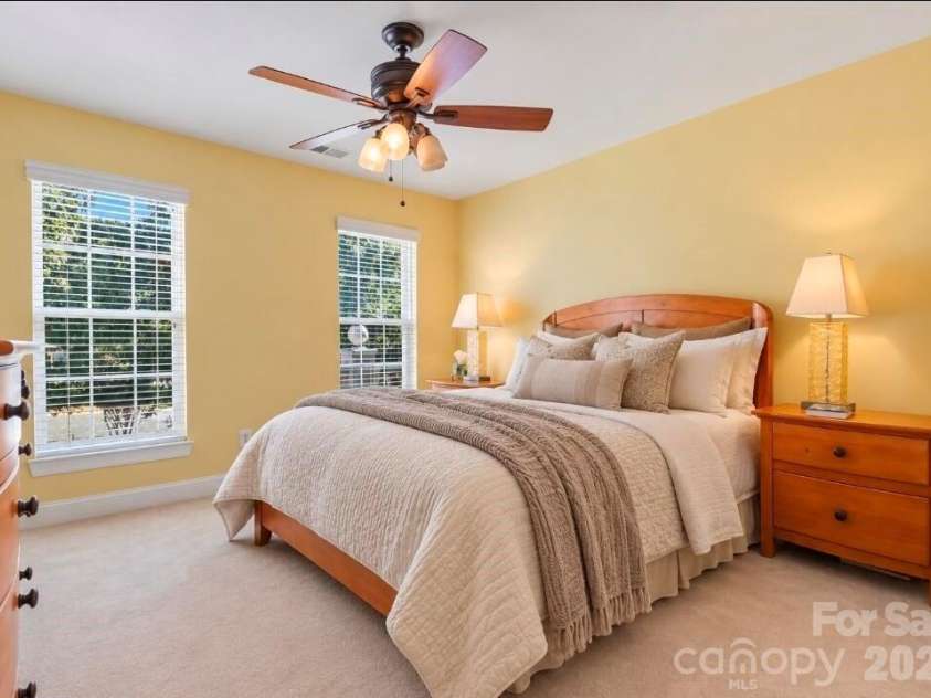7607 Meadow Grove Drive, Waxhaw, NC 28173.  MLS# CAR4424010, YatesRealty ID 50439. 