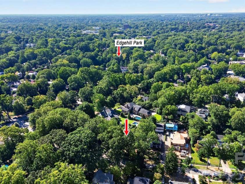 823-825 Henley Place, Charlotte, NC 28207.  MLS# CAR4424031, YatesRealty ID 50440. 