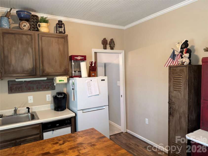 222 Lake Tillery Trail, Mount Gilead, NC 27306.  MLS# CAR4423632, YatesRealty ID 50441. 