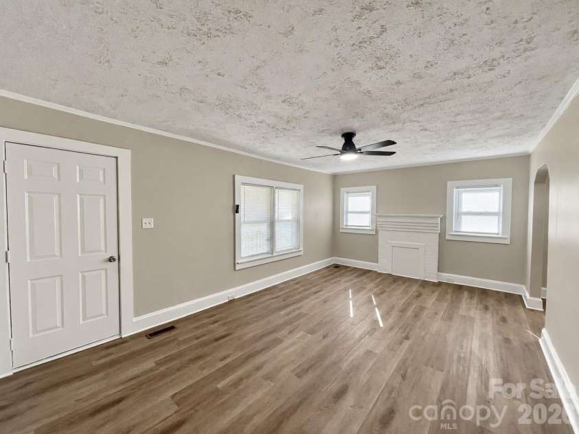 711 West Rice Street, Landis, NC 28088.  MLS# CAR4423850, YatesRealty ID 50445. 