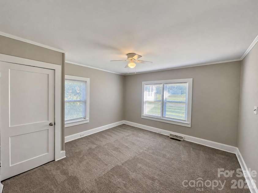 711 West Rice Street, Landis, NC 28088.  MLS# CAR4423850, YatesRealty ID 50445. 