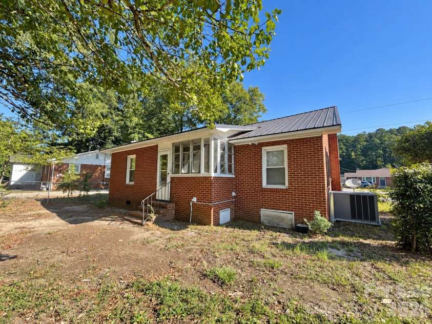 711 West Rice Street, Landis, NC 28088.  MLS# CAR4423850, YatesRealty ID 50445. 