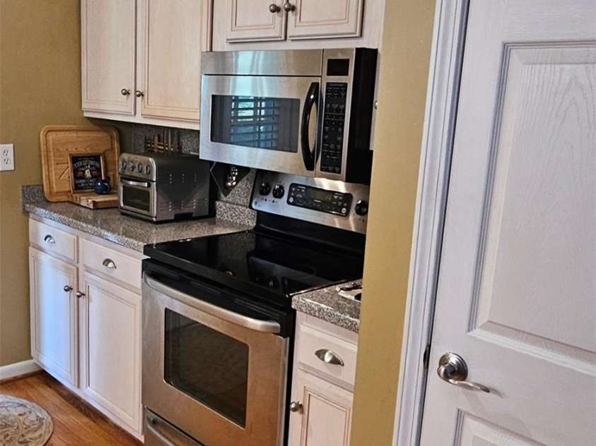 56 Candler Heights Road, Candler, NC 28715.  MLS# CAR4424014, YatesRealty ID 50447. 