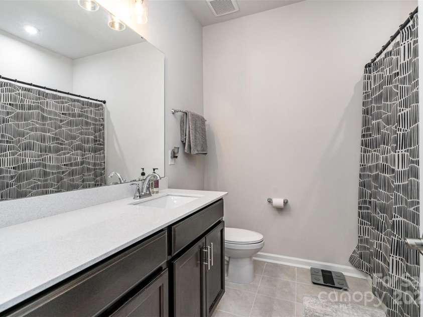 112 Atterberry Alley, Charlotte, NC 28217.  MLS# CAR4302897, YatesRealty ID 5045. Guest bathroom.