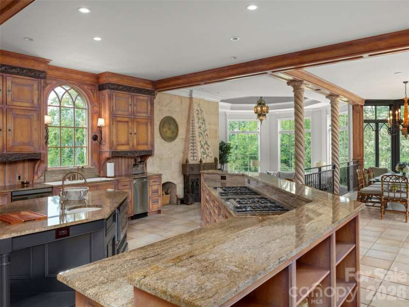 9 Brooklawn Chase None, Asheville, NC 28803.  MLS# CAR4420007, YatesRealty ID 50452. 