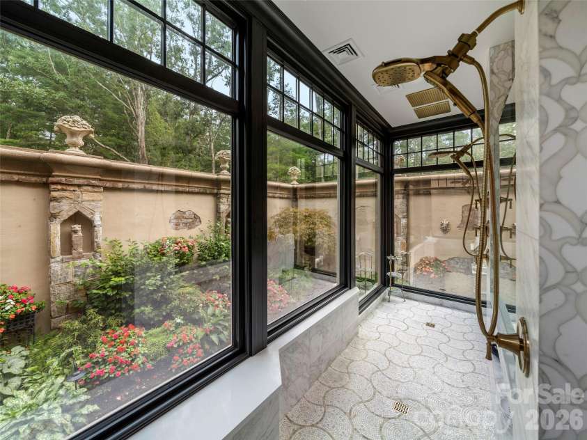 9 Brooklawn Chase None, Asheville, NC 28803.  MLS# CAR4420007, YatesRealty ID 50452. 
