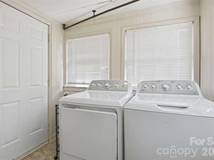 665 Fisher Street, Concord, NC 28027.  MLS# CAR4415468, YatesRealty ID 50456. 