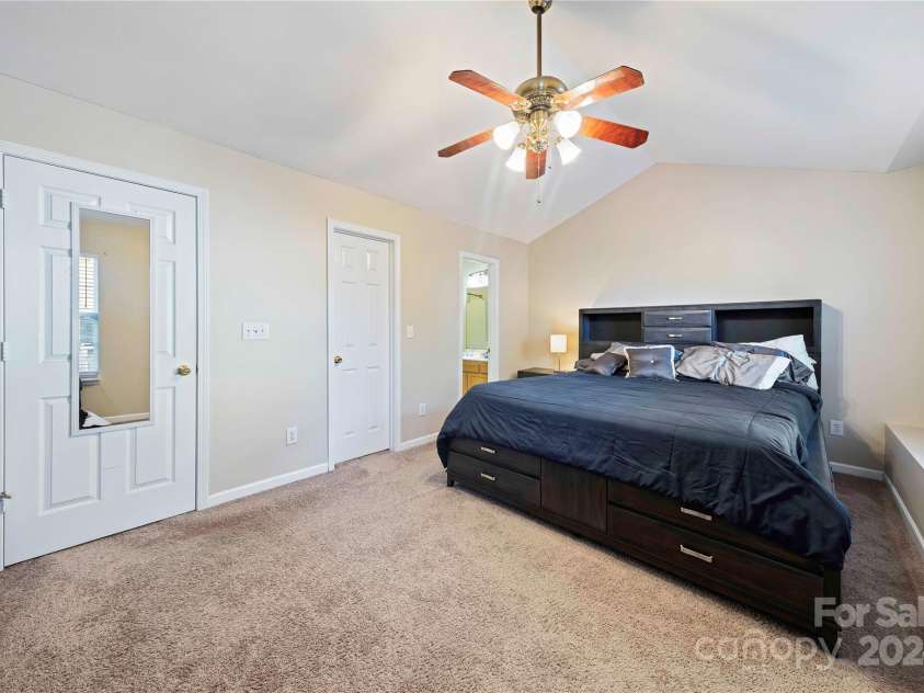 2038 University Heights Lane, Charlotte, NC 28213.  MLS# CAR4190741, YatesRealty ID 5046. Bedroom 2