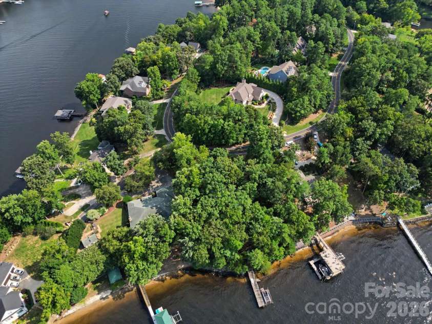327 Grasshopper Circle, Mooresville, NC 28117.  MLS# CAR4422266, YatesRealty ID 50460. 