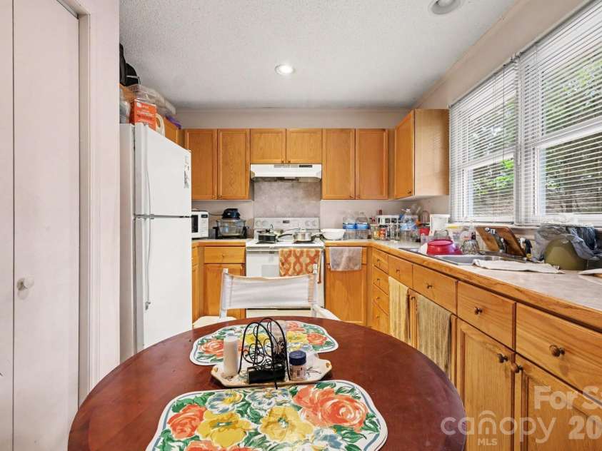 327 Grasshopper Circle, Mooresville, NC 28117.  MLS# CAR4422266, YatesRealty ID 50460. 