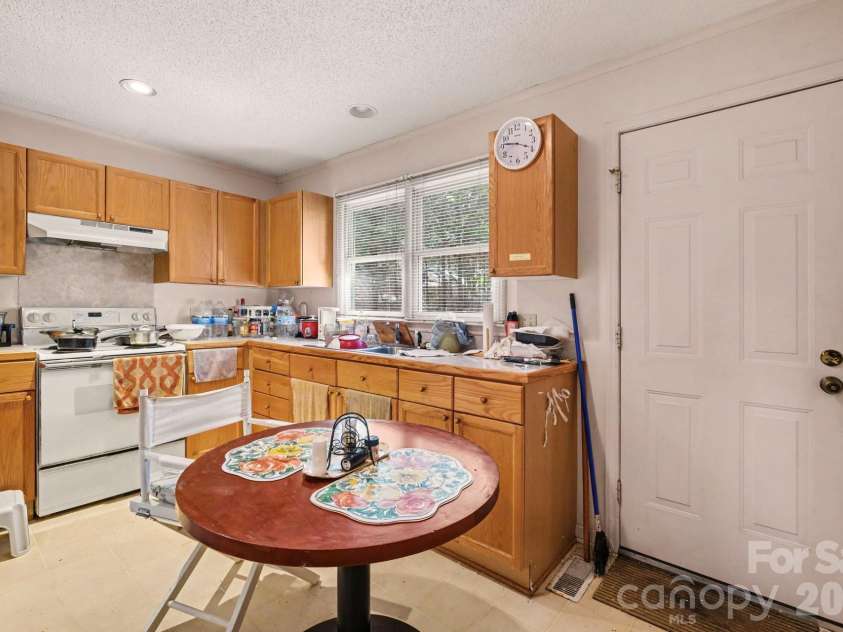 327 Grasshopper Circle, Mooresville, NC 28117.  MLS# CAR4422266, YatesRealty ID 50460. 