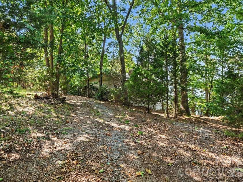 327 Grasshopper Circle, Mooresville, NC 28117.  MLS# CAR4422266, YatesRealty ID 50460. 