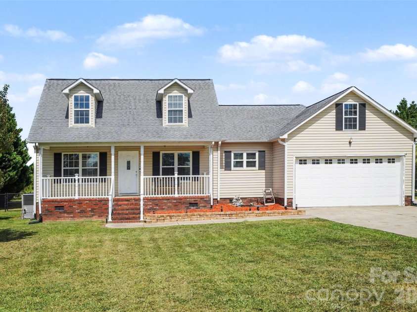 520 White Dove Court, Rock Hill, SC 29730.  MLS# CAR4423694, YatesRealty ID 50461. 