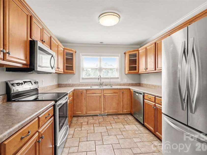 520 White Dove Court, Rock Hill, SC 29730.  MLS# CAR4423694, YatesRealty ID 50461. 