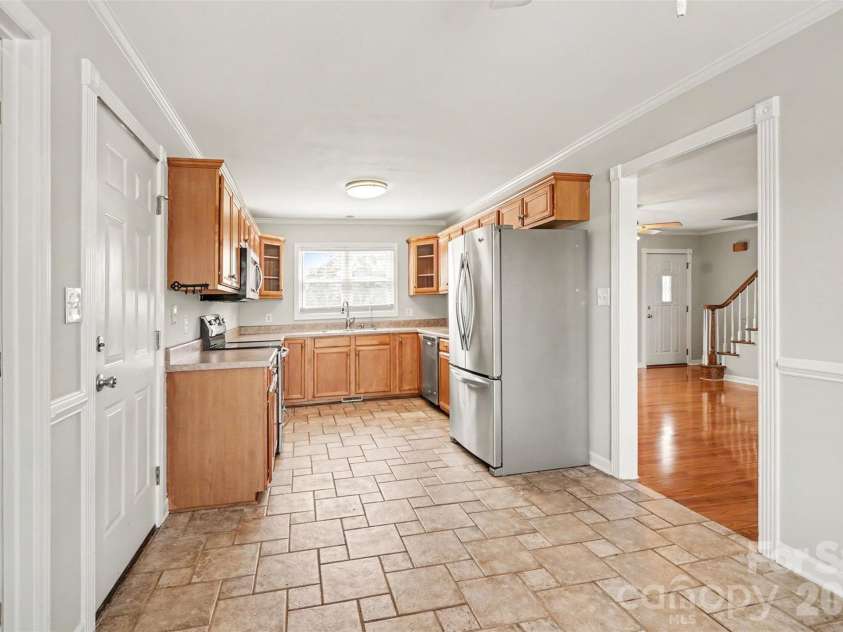520 White Dove Court, Rock Hill, SC 29730.  MLS# CAR4423694, YatesRealty ID 50461. 