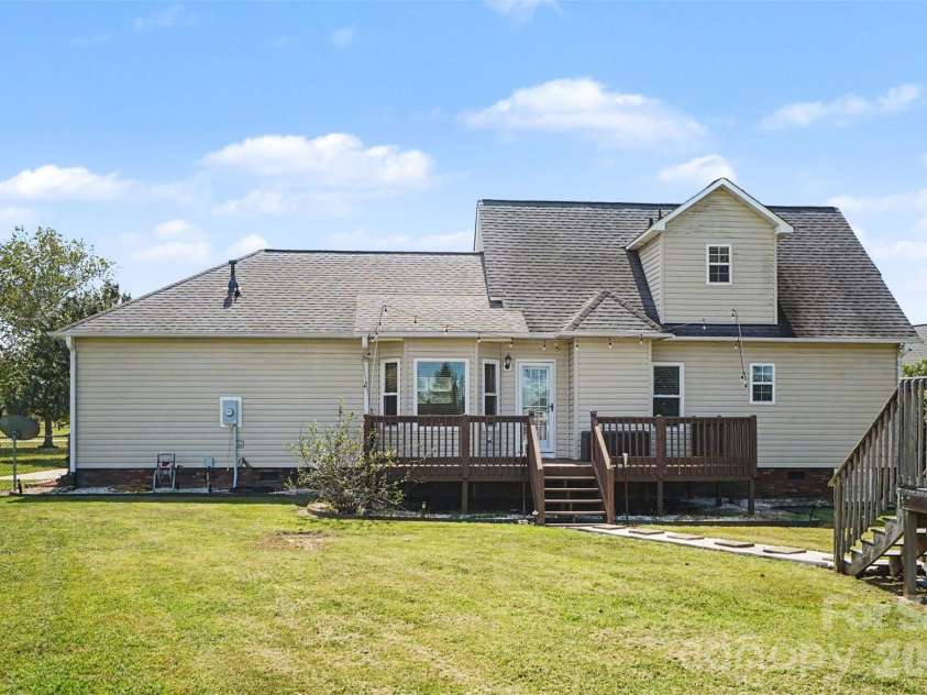 520 White Dove Court, Rock Hill, SC 29730.  MLS# CAR4423694, YatesRealty ID 50461. 