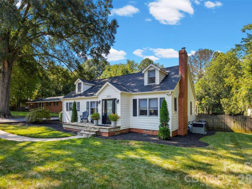 4310 Craig Avenue, Charlotte, NC 28211.  MLS# CAR4420909, YatesRealty ID 50463. 