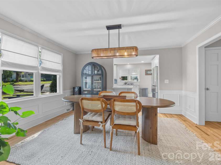 4310 Craig Avenue, Charlotte, NC 28211.  MLS# CAR4420909, YatesRealty ID 50463. 