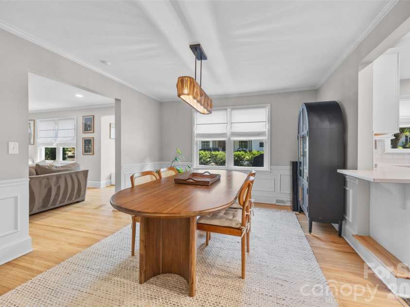 4310 Craig Avenue, Charlotte, NC 28211.  MLS# CAR4420909, YatesRealty ID 50463. 