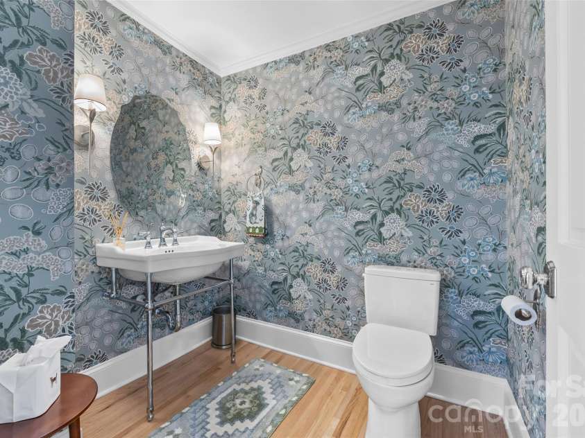 4310 Craig Avenue, Charlotte, NC 28211.  MLS# CAR4420909, YatesRealty ID 50463. 