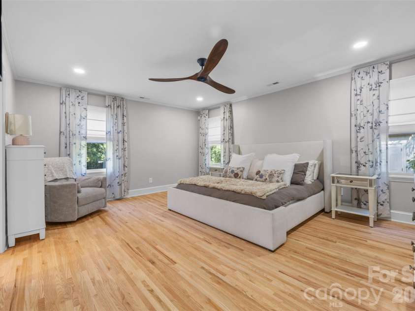 4310 Craig Avenue, Charlotte, NC 28211.  MLS# CAR4420909, YatesRealty ID 50463. 