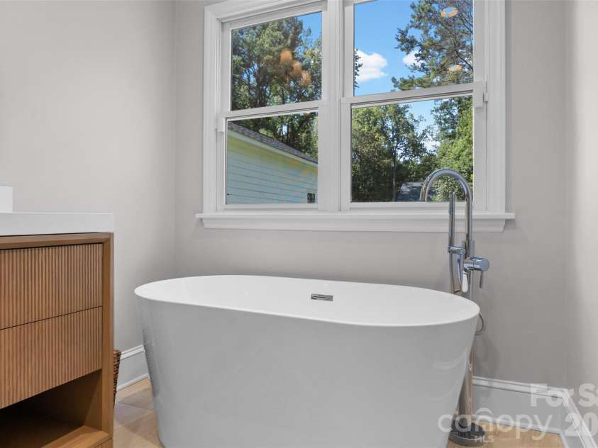 4310 Craig Avenue, Charlotte, NC 28211.  MLS# CAR4420909, YatesRealty ID 50463. 