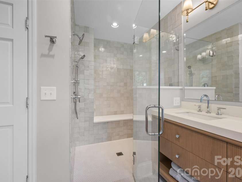 4310 Craig Avenue, Charlotte, NC 28211.  MLS# CAR4420909, YatesRealty ID 50463. 