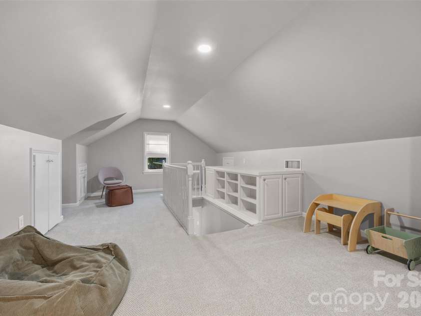4310 Craig Avenue, Charlotte, NC 28211.  MLS# CAR4420909, YatesRealty ID 50463. 