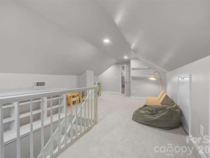 4310 Craig Avenue, Charlotte, NC 28211.  MLS# CAR4420909, YatesRealty ID 50463. 
