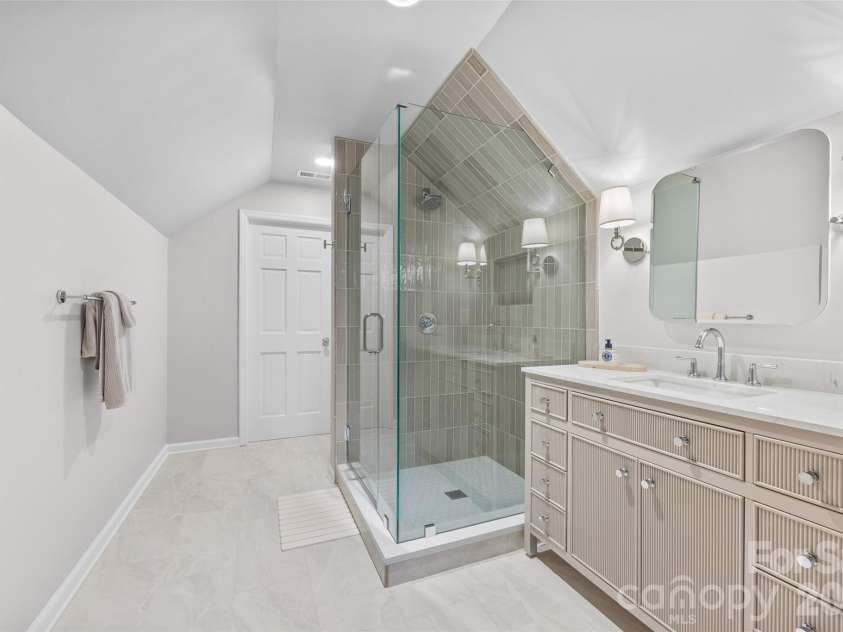 4310 Craig Avenue, Charlotte, NC 28211.  MLS# CAR4420909, YatesRealty ID 50463. 