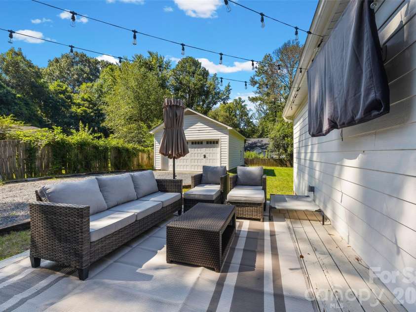 4310 Craig Avenue, Charlotte, NC 28211.  MLS# CAR4420909, YatesRealty ID 50463. 